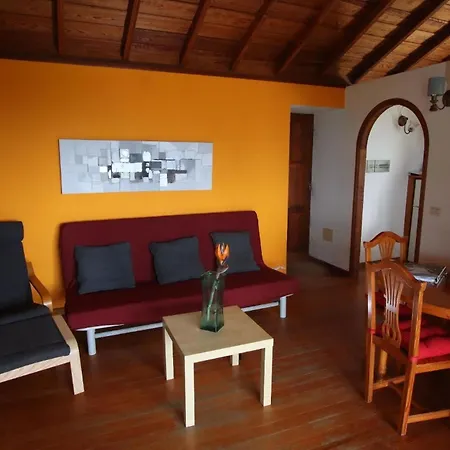 Dom wakacyjny Casa Tanausu - Typisch Kanarische Ferienunterkunft Dos Pinos